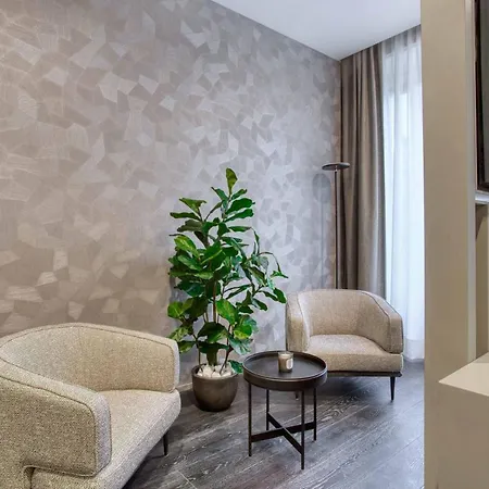 Le Del Corso The Smart Boutique By Ospitami Mediolan