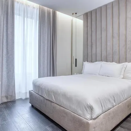 Apartment Le Del Corso The Smart Boutique By Ospitami